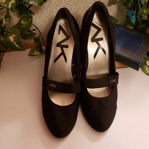 Anne Klein Sport Black Fabric & Patent Casual Dressy Shoes Size 9 1/2M